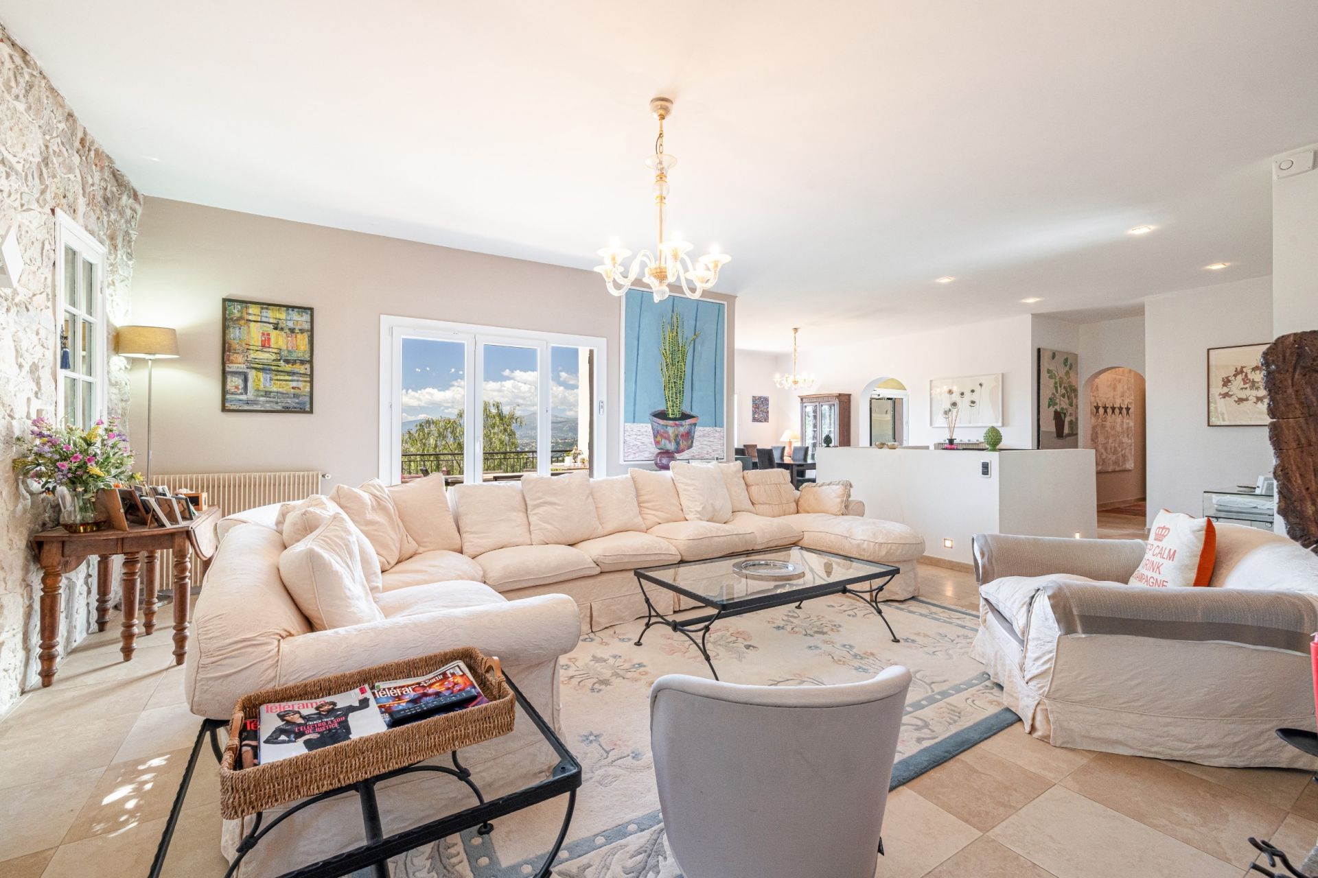 Vente Villa Nice 8 Pièces 236.7 m² — photo 2