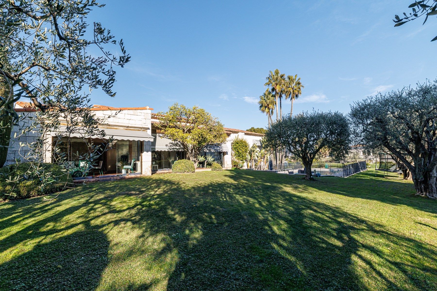 Vente Villa Nice 8 Pièces 359 m² — photo 1