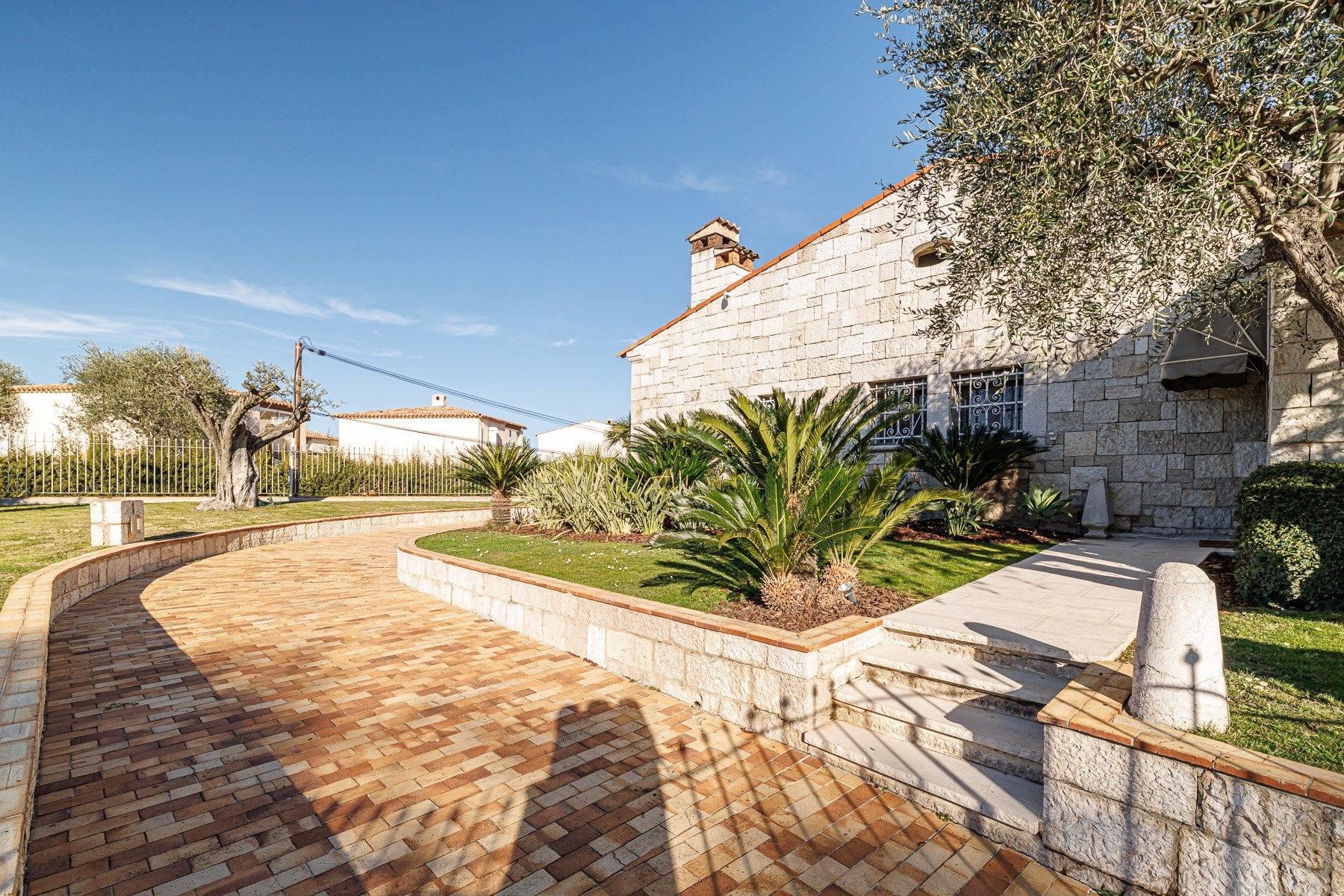 Vente Villa Nice 8 Pièces 359 m² — photo 3