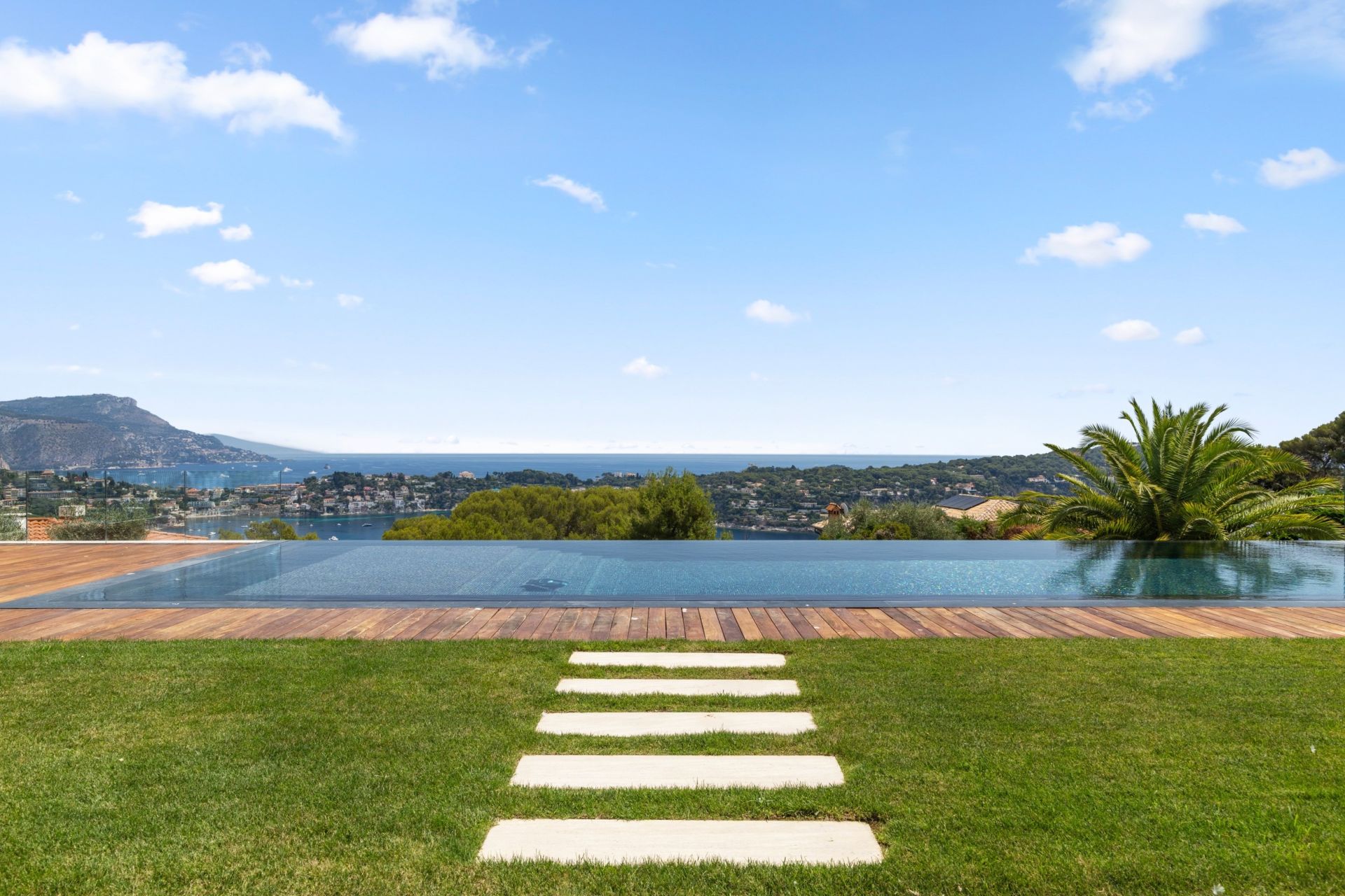 Vente Maison contemporaine Nice 8 Pièces 360 m² — photo 2