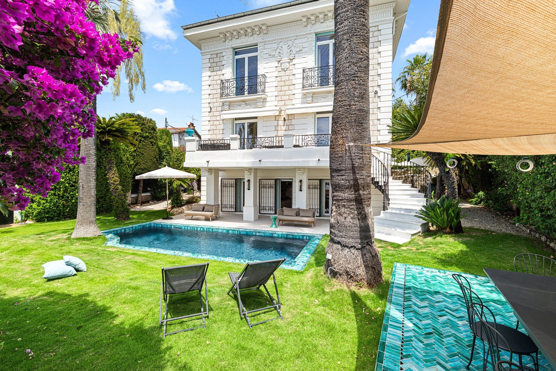 Vente Maison de maître Nice 8 Pièces 227 m² — photo 1