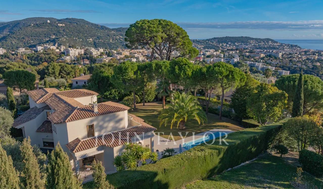 Annonce Vente Villa Nice (06100), 8 Pièces — photo 4