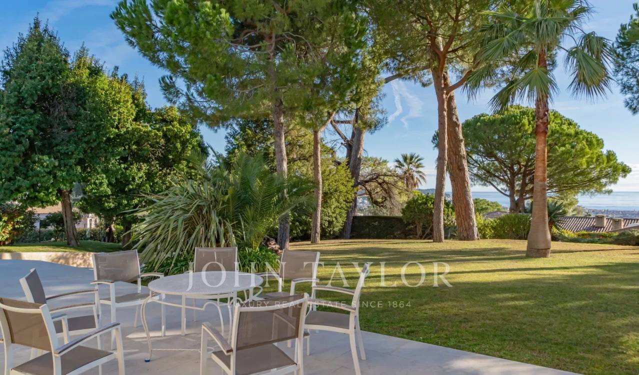 Annonce Vente Villa Nice (06100), 8 Pièces — photo 5