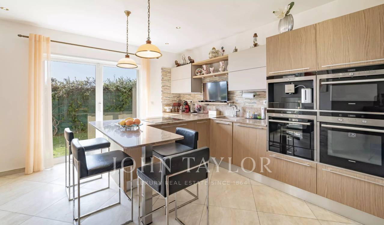 Annonce Vente Villa Nice (06200), 7 Pièces — photo 5