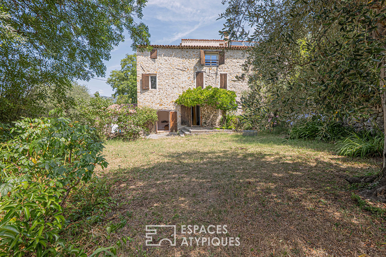 Maison à Opio, 270 m² sur 2386 m² de terrain — photo 3