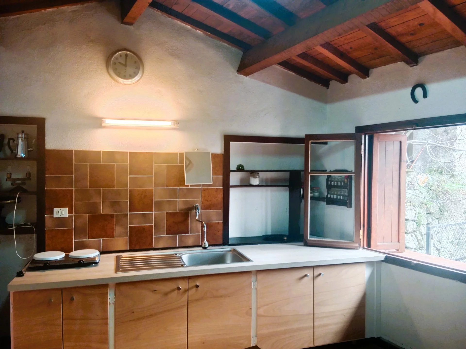 Maison à Peille, 41 m² sur 11000 m² de terrain — photo 4