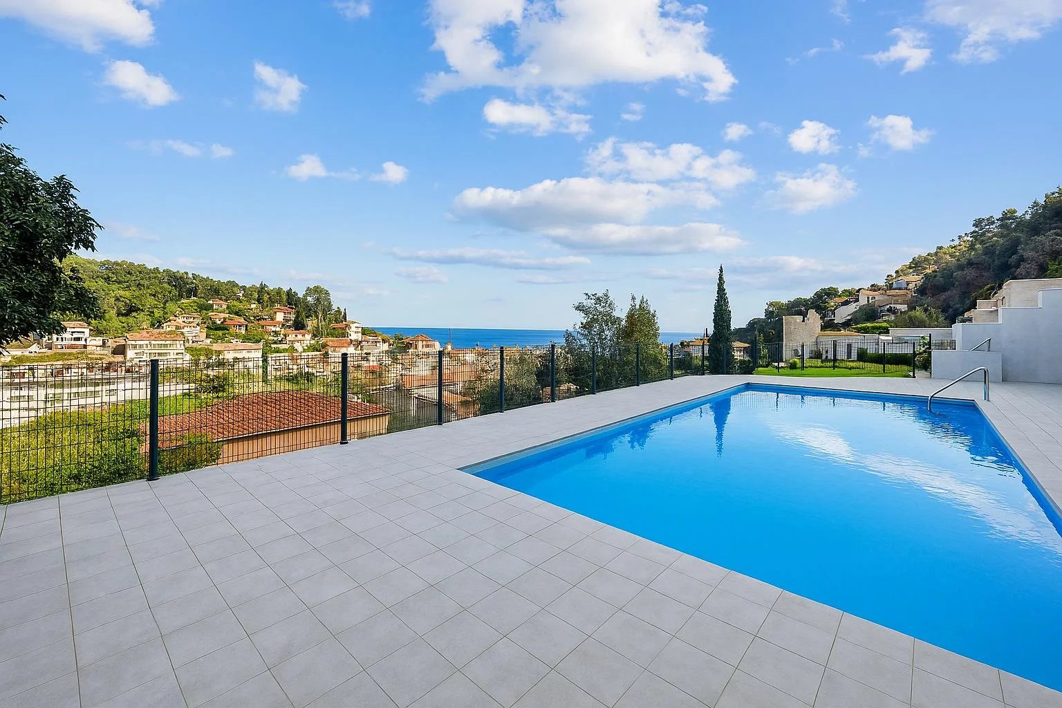 Achat Appartement Roquebrune-Cap-Martin Rez de jardin — photo 1