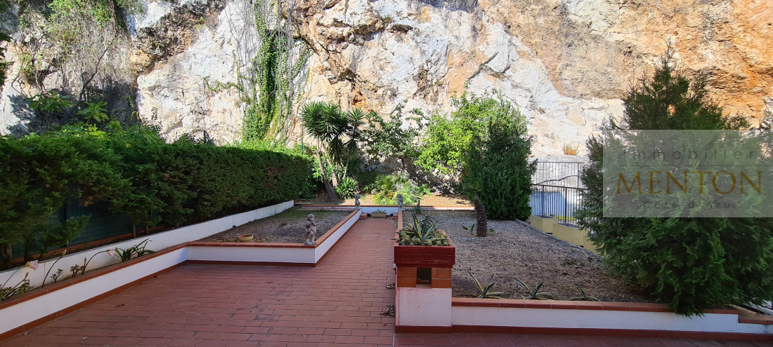 Roquebrune Cap Martin Beau 3 pièces , vue mer terrasse et jardin — photo 4