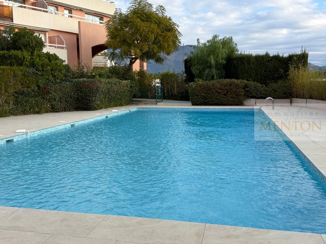 ROQUEBRUNE CAP MARTIN 2 PIÈCES TERRASSE VUE MER — Roquebrune-Cap-Martin
