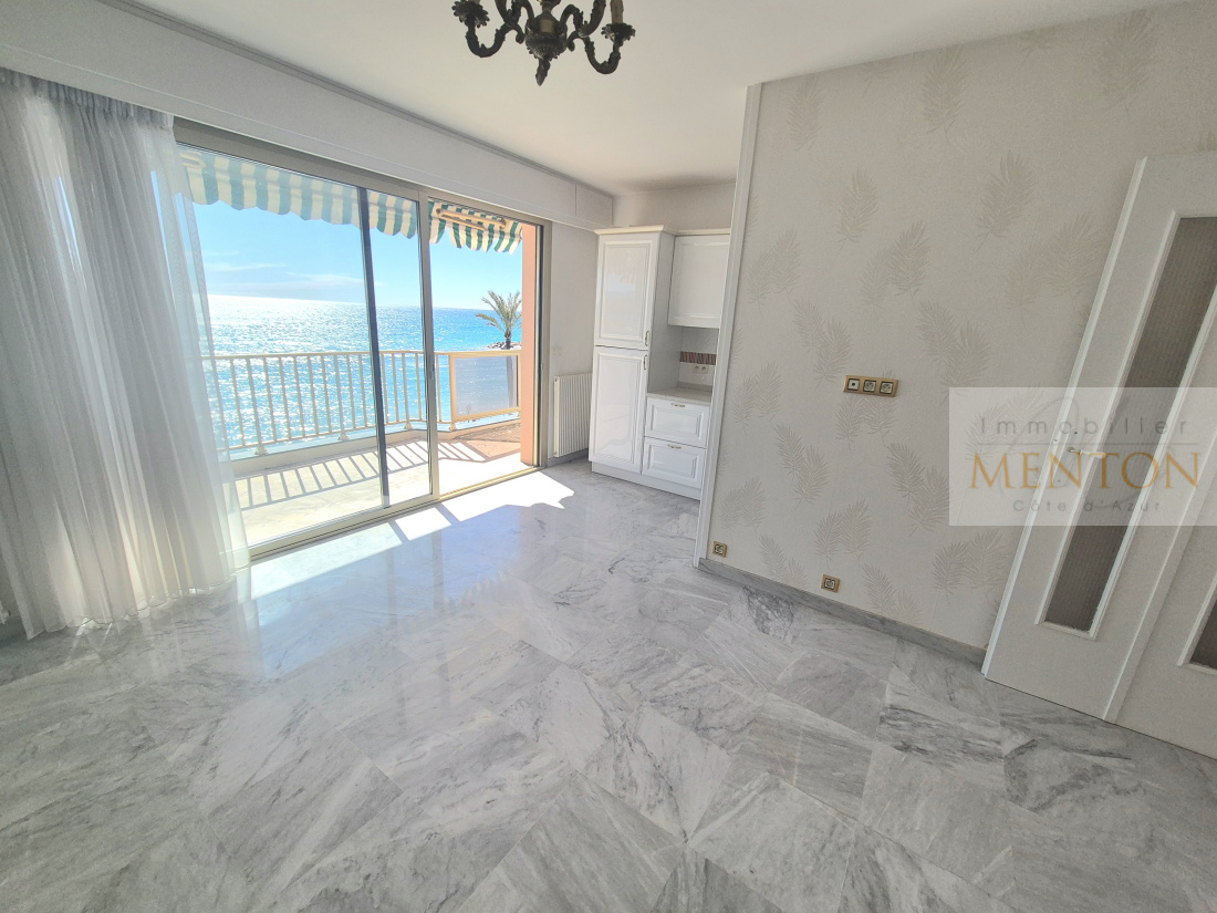 roquebrune cap martin, 2 pièces front de, mer terrasse+de 12 m², cave — photo 2