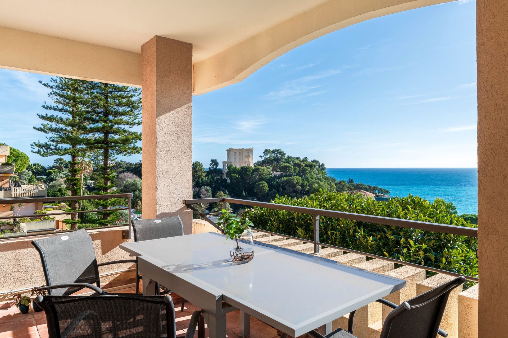 Vente Appartement Roquebrune-Cap-Martin 3 Pièces 96 m² — photo 2