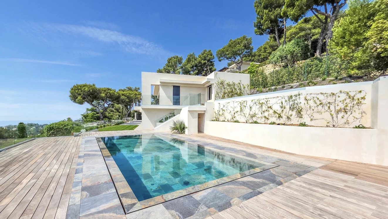 Achat Villa Roquebrune-Cap-Martin avec position dominante et vue mer — photo 1