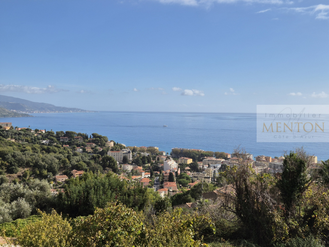 roquebrune cap martin , quartier hameau ,  maison de  140 m² sur terrain de 1500 m² en pleine vue mer panorami — Roquebrune-Cap-Martin