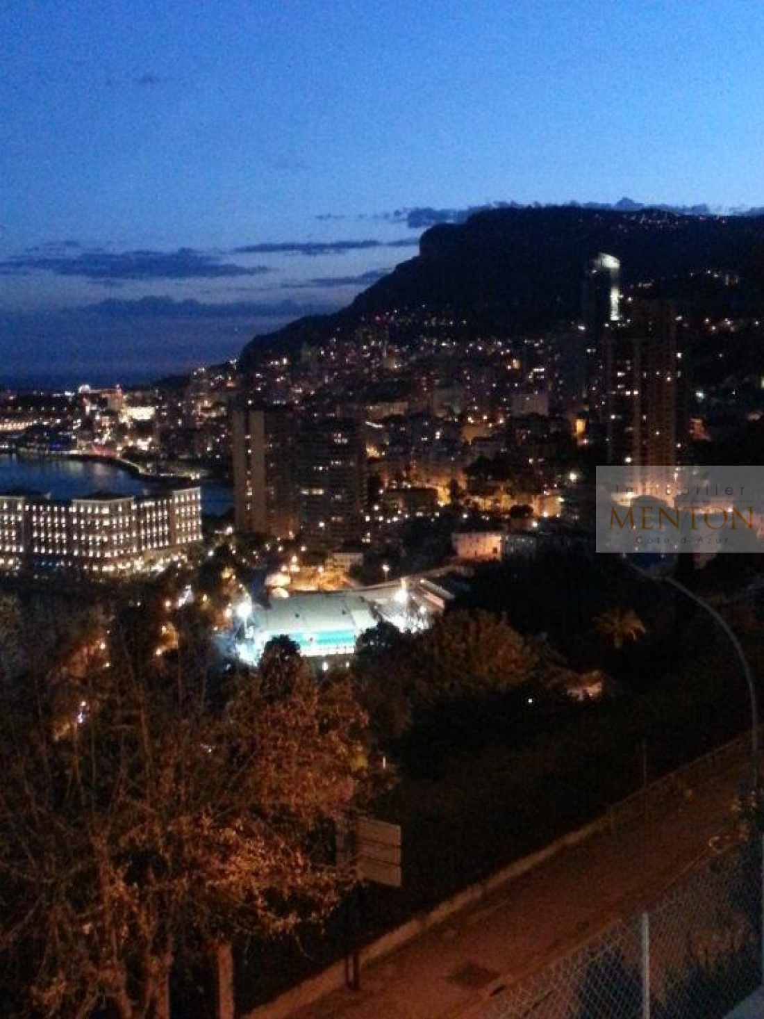 roquebrune cap martin , belle villa surplombant la principauté de MONACO, 620 m² terrain, terrasse, jardin, pi — photo 2