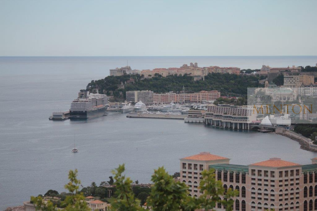 roquebrune cap martin , belle villa surplombant la principauté de MONACO, 620 m² terrain, terrasse, jardin, pi — photo 3