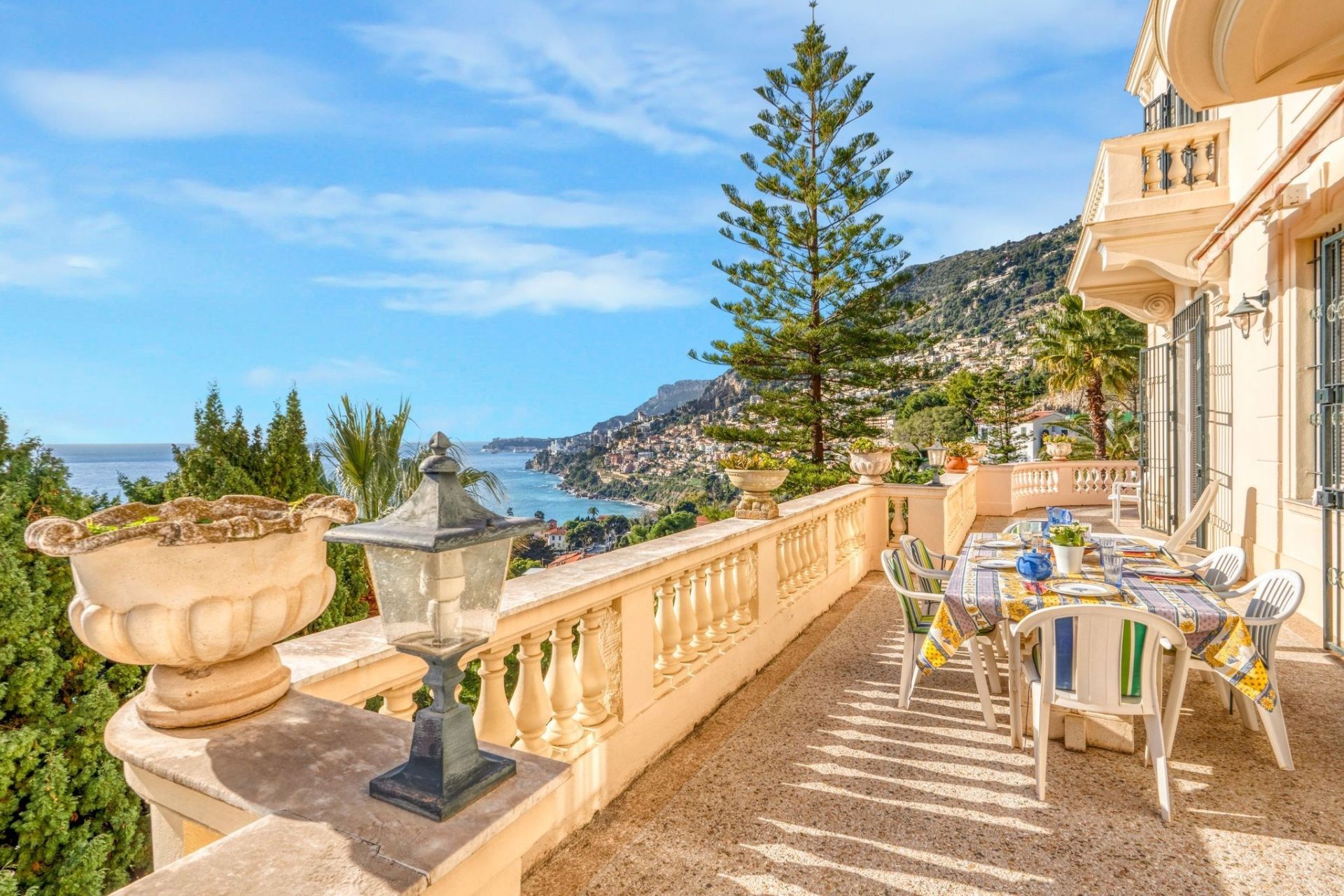 Vente Maison bourgeoise Roquebrune-Cap-Martin 12 Pièces 320 m² — photo 2