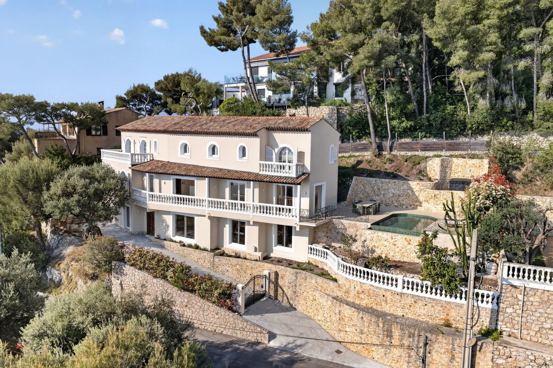 Vente Maison bourgeoise Roquebrune-Cap-Martin 9 Pièces 350 m² — photo 2