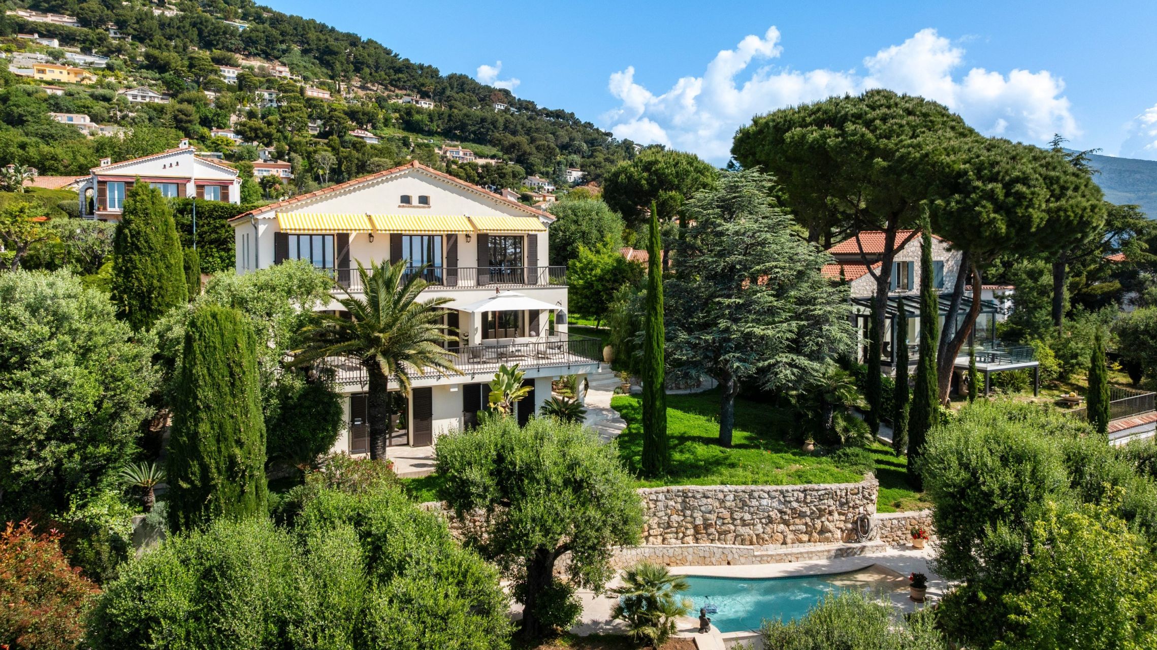 Vente Villa Roquebrune-Cap-Martin 7 Pièces 258 m² — photo 1