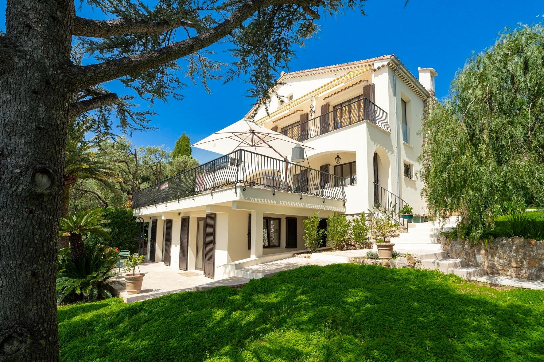 Vente Villa Roquebrune-Cap-Martin 7 Pièces 258 m² — photo 3