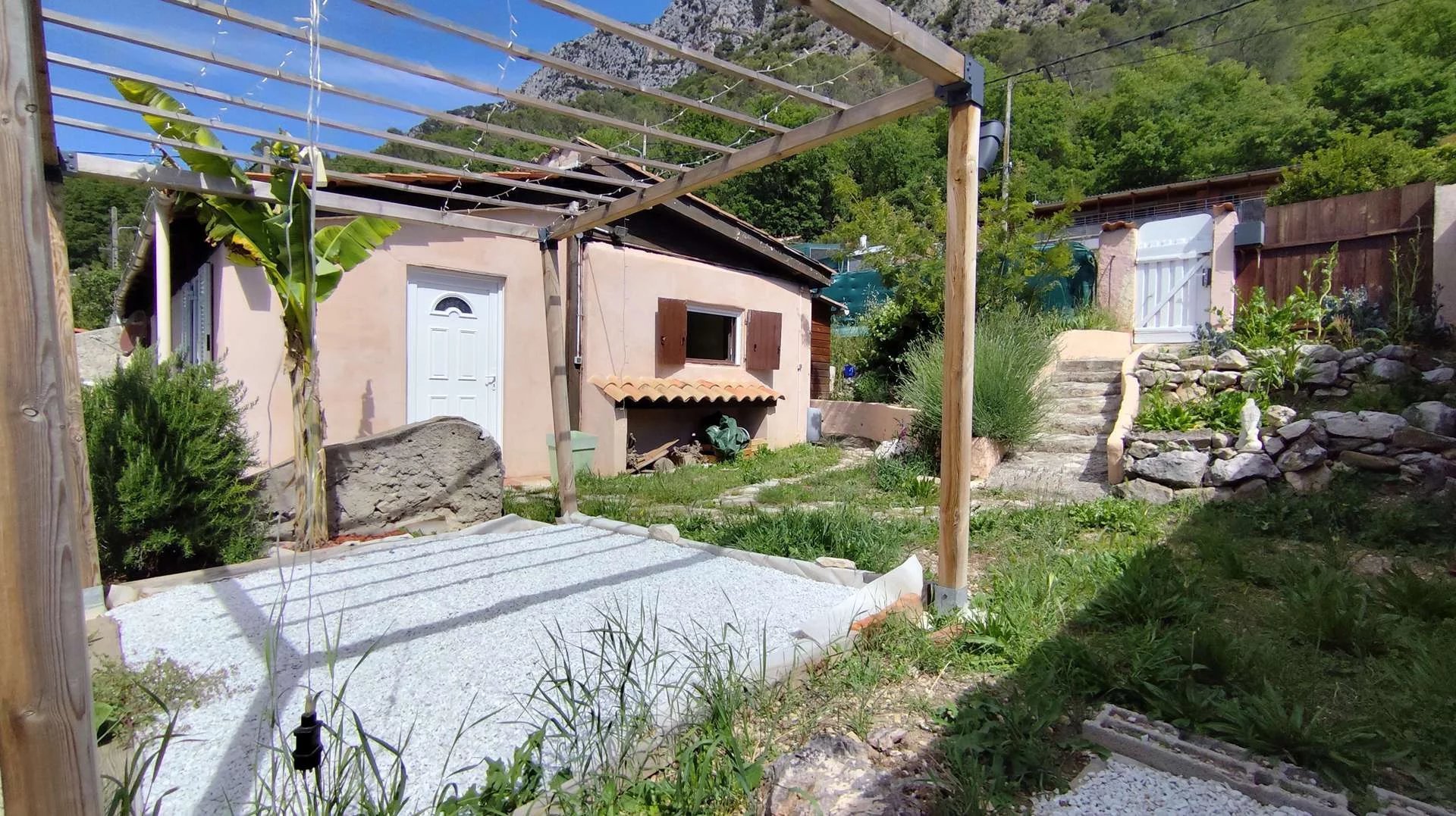 Maison à Roquestéron, 69 m² sur 200 m² de terrain — photo 3