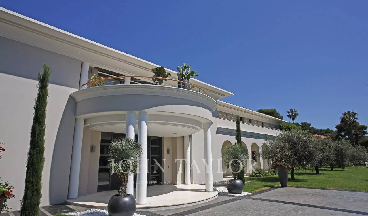 Annonce Location saisonnière Propriété Saint-Jean-Cap-Ferrat Le Cap (06230), 9 Pièces, 16 Couchages — photo 3