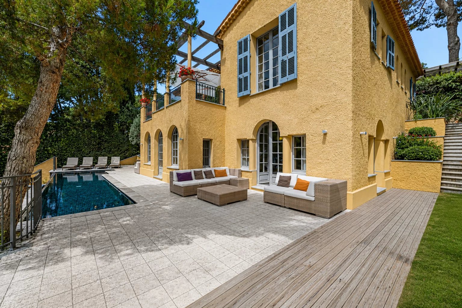 Achat Villa Saint-Jean-Cap-Ferrat pieds dans l'eau rénovée avec vue mer panoramique — photo 5