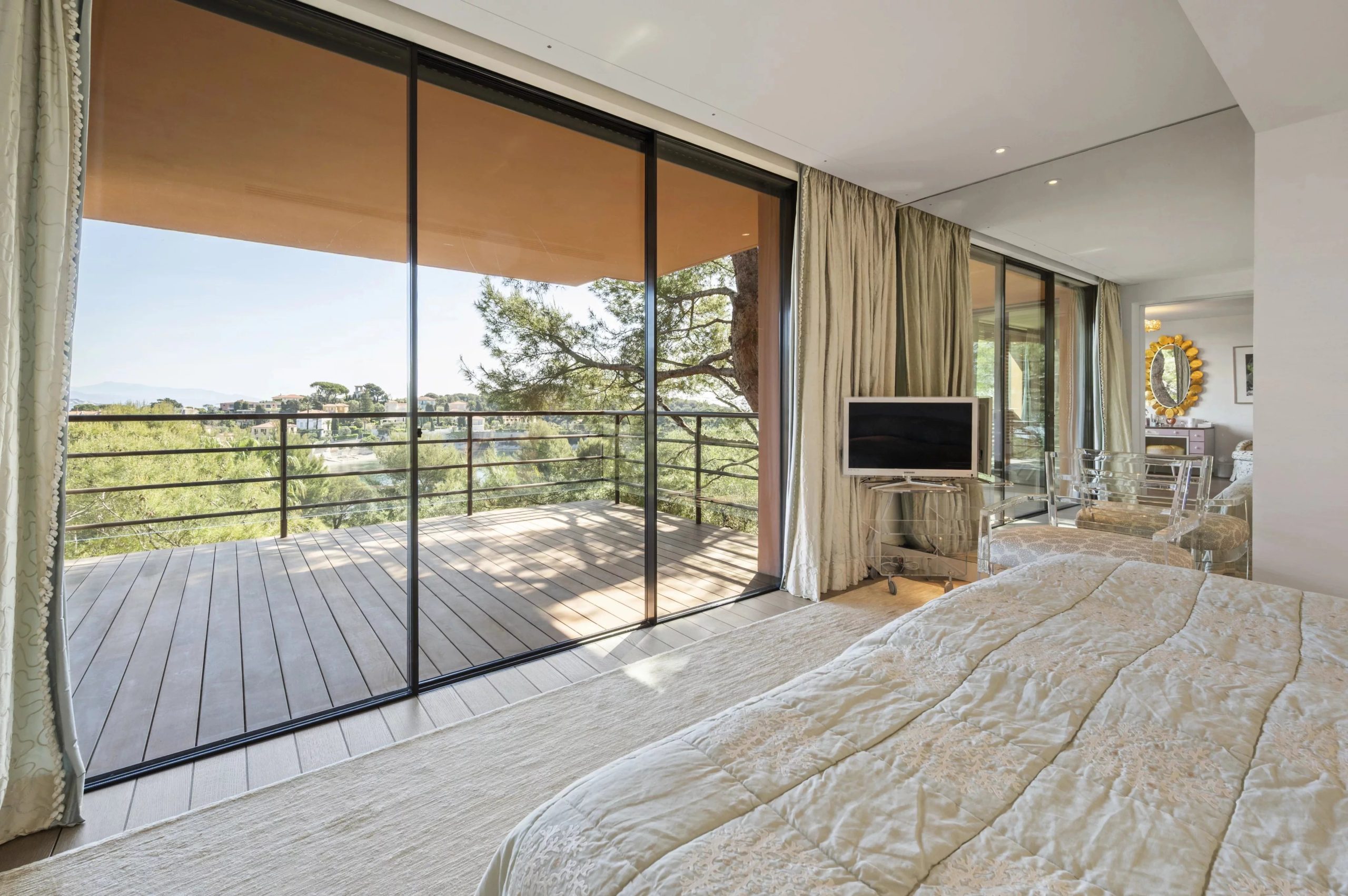 Achat Villa Saint-Jean-Cap-Ferrat Deux demeures indépendantes au cœur du village — photo 5