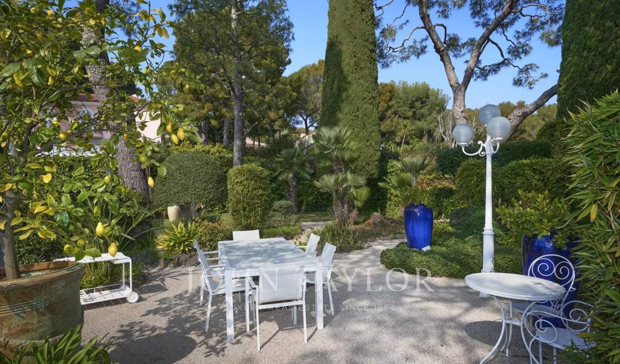 Annonce Location saisonnière Maison Saint-Jean-Cap-Ferrat (06230), 9 Pièces, 8 Couchages — photo 5
