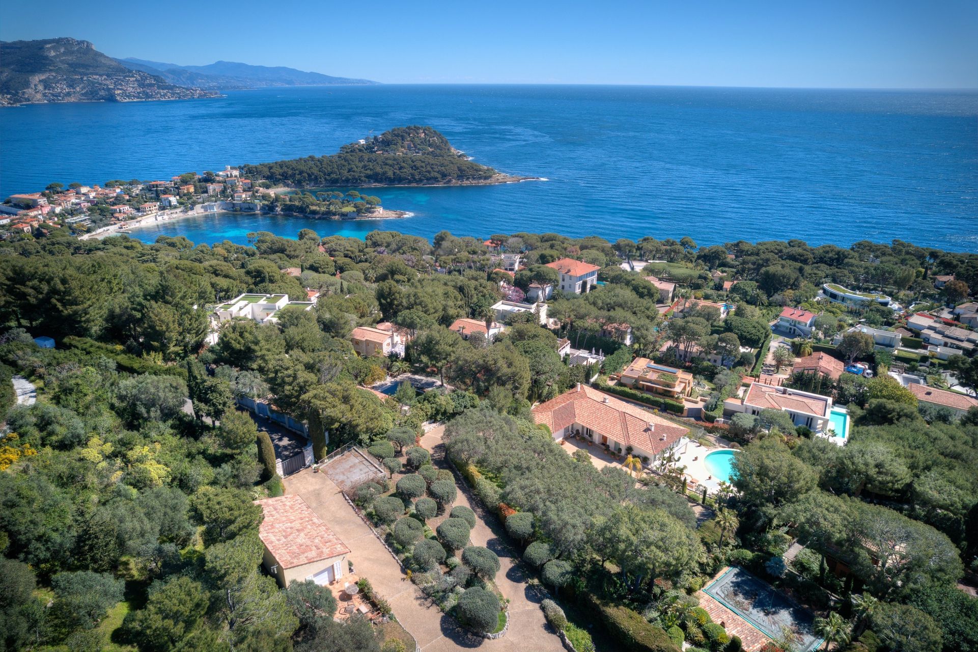 Vente Villa Saint-Jean-Cap-Ferrat 12 Pièces 466.99 m² — Saint-Jean-Cap-Ferrat