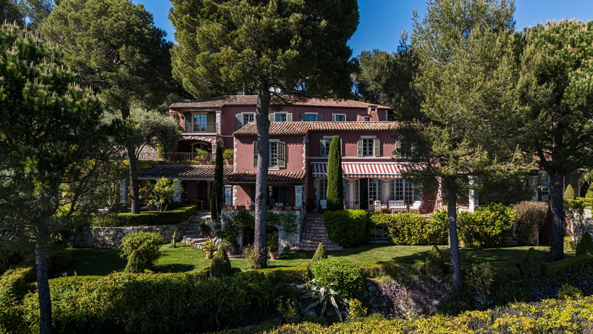 Achat Villa Villefranche-sur-Mer Dans un domaine privé — photo 1