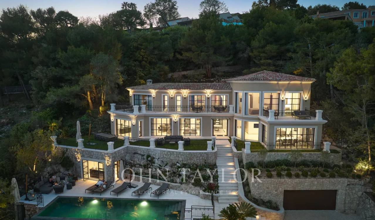 Annonce Location saisonnière Villa Villefranche-sur-Mer (06230), 8 Pièces, 10 Couchages — Villefranche-sur-Mer