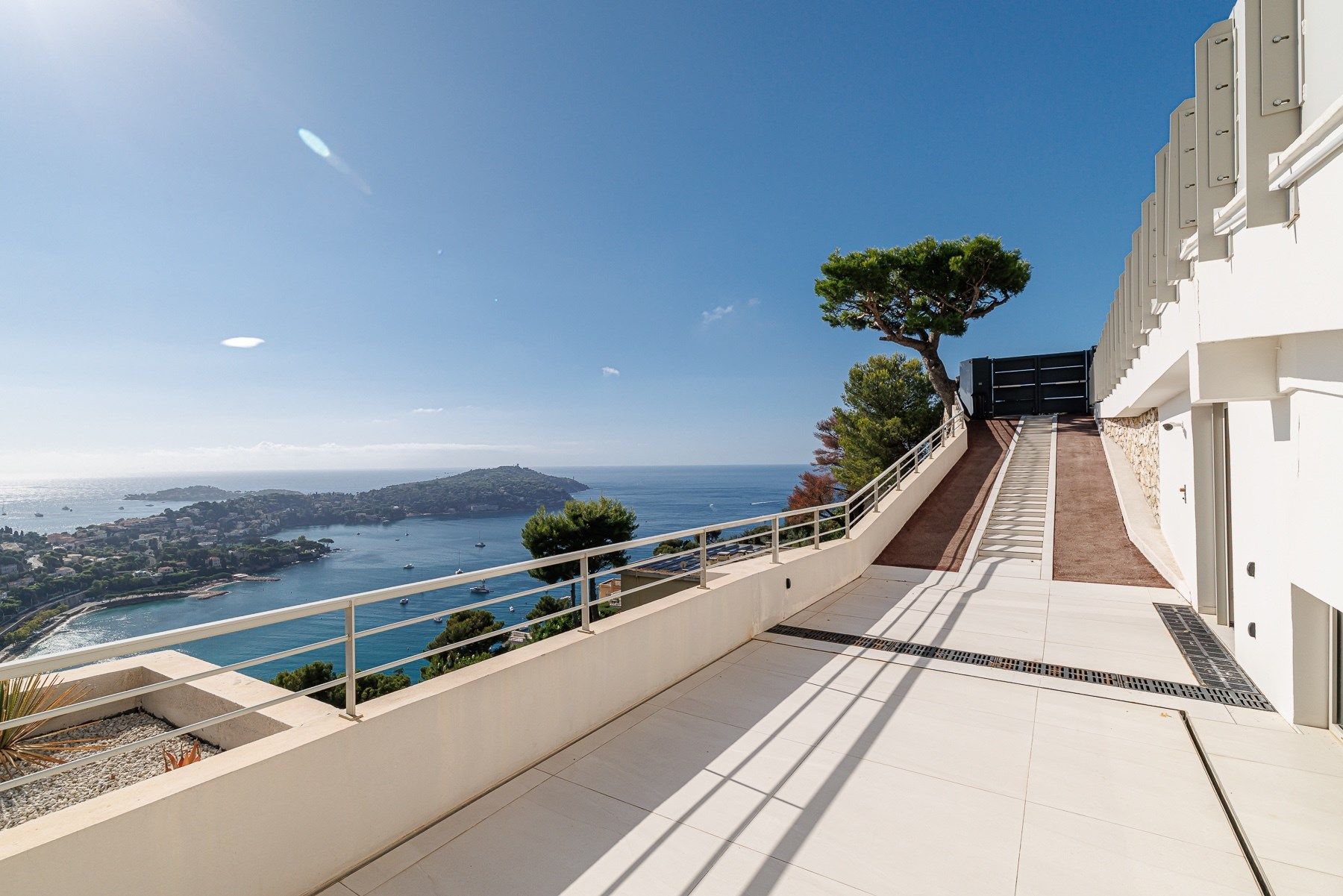 Vente Maison contemporaine Villefranche-sur-Mer 8 Pièces 360 m² — photo 3